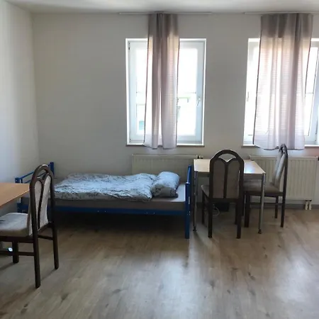 Zuhause In Lindenau - Vollmoebliert - Bei Dkn * Lipsk